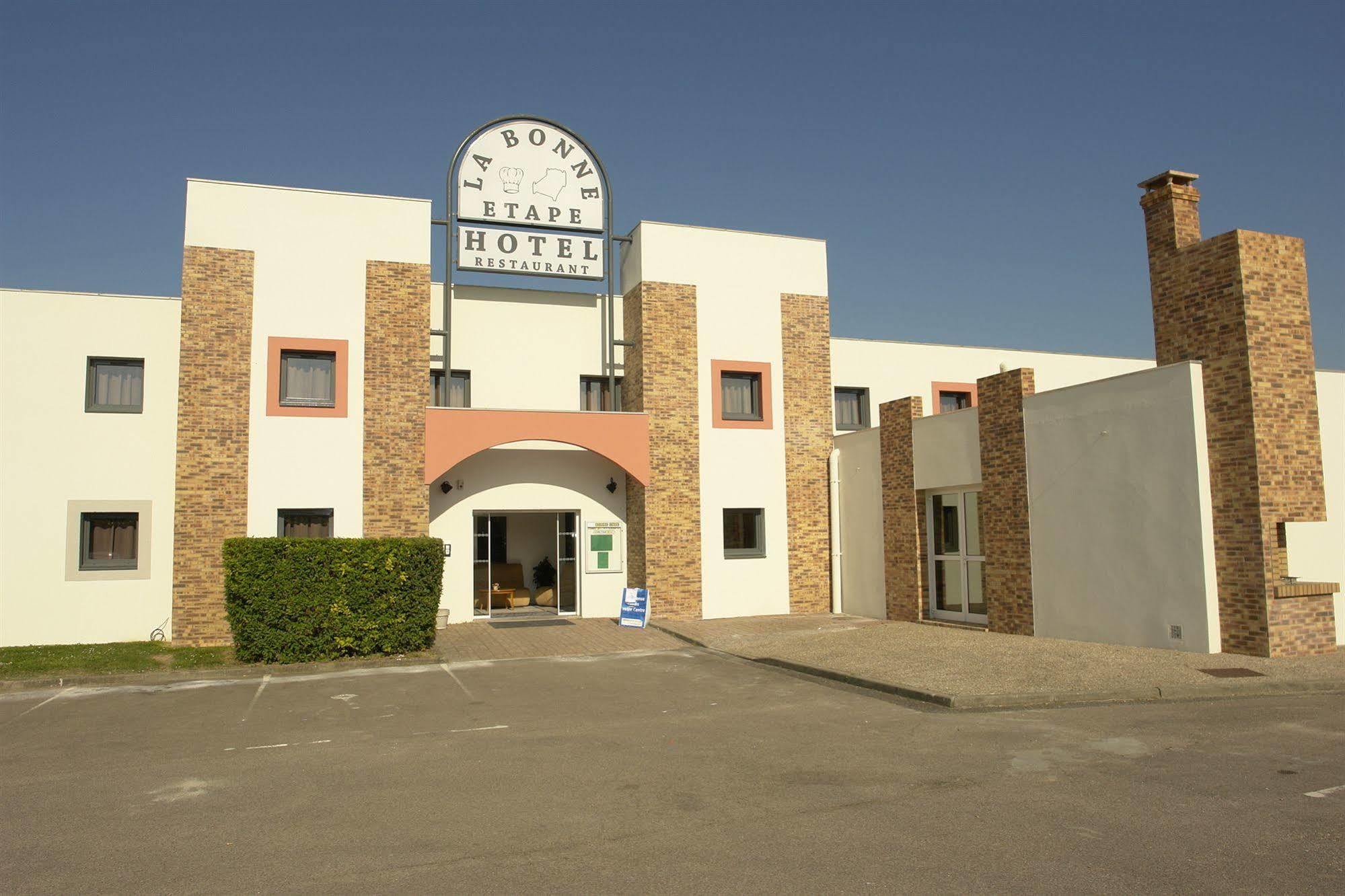 Brit Hotel La Bonne Etape Évreux Exterior foto
